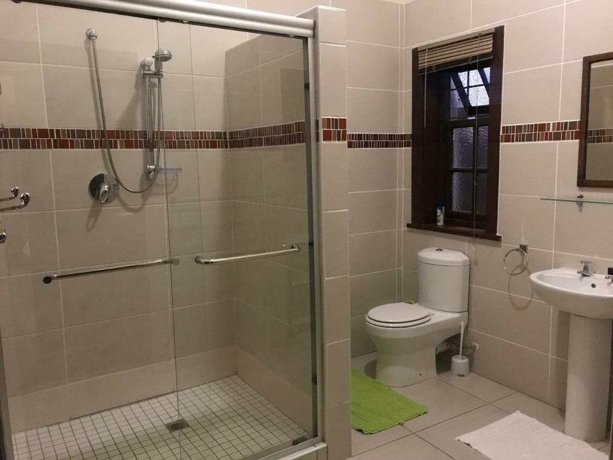 Queenspark Lodge Bloemfontein Eksteriør bilde